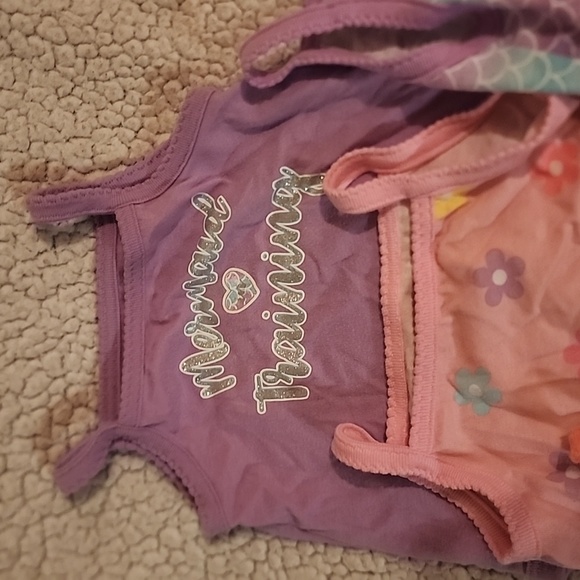 Tank top onsies - Picture 2 of 3